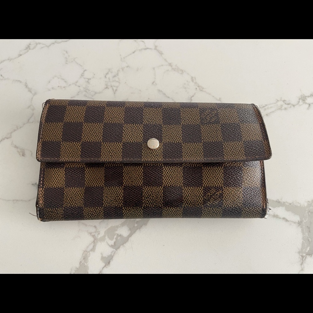 Louis Vuitton Damier trifold wallet